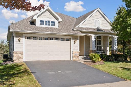 Welcome to 10511 Hawthorn Trail in Baileys Arbor neighborhood!