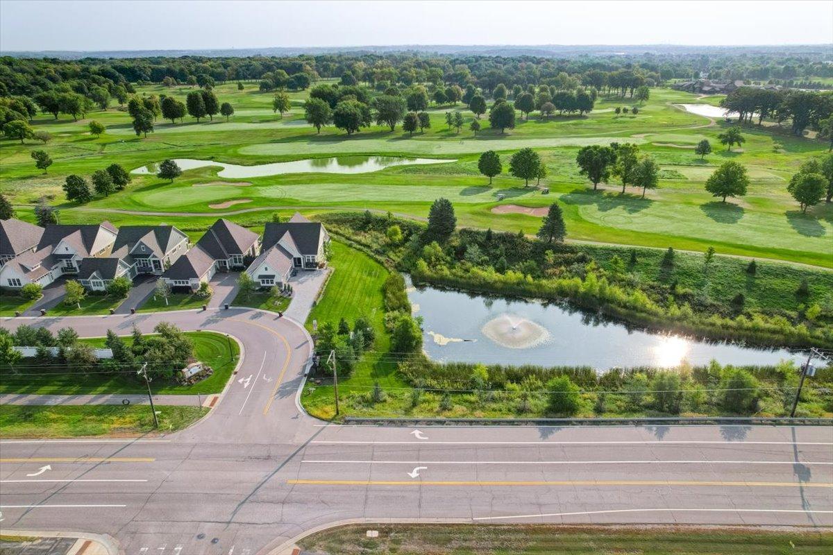 Located near Medina Country Club in a desirable business setting.