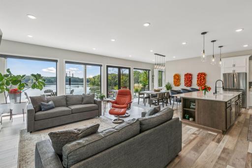 4869 Linden Cove Lane, Savage, MN 55378