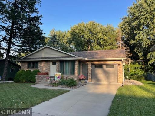 906 Christensen Avenue, Saint Paul, MN 55118