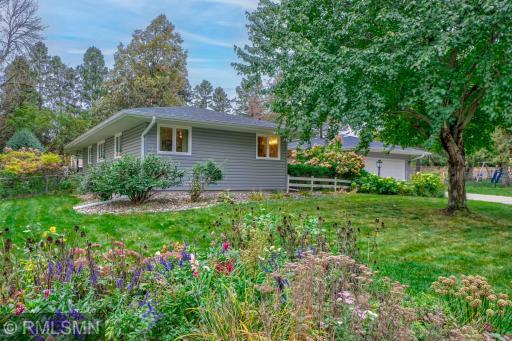 2444 Mamie Avenue E, Saint Paul, MN 55119