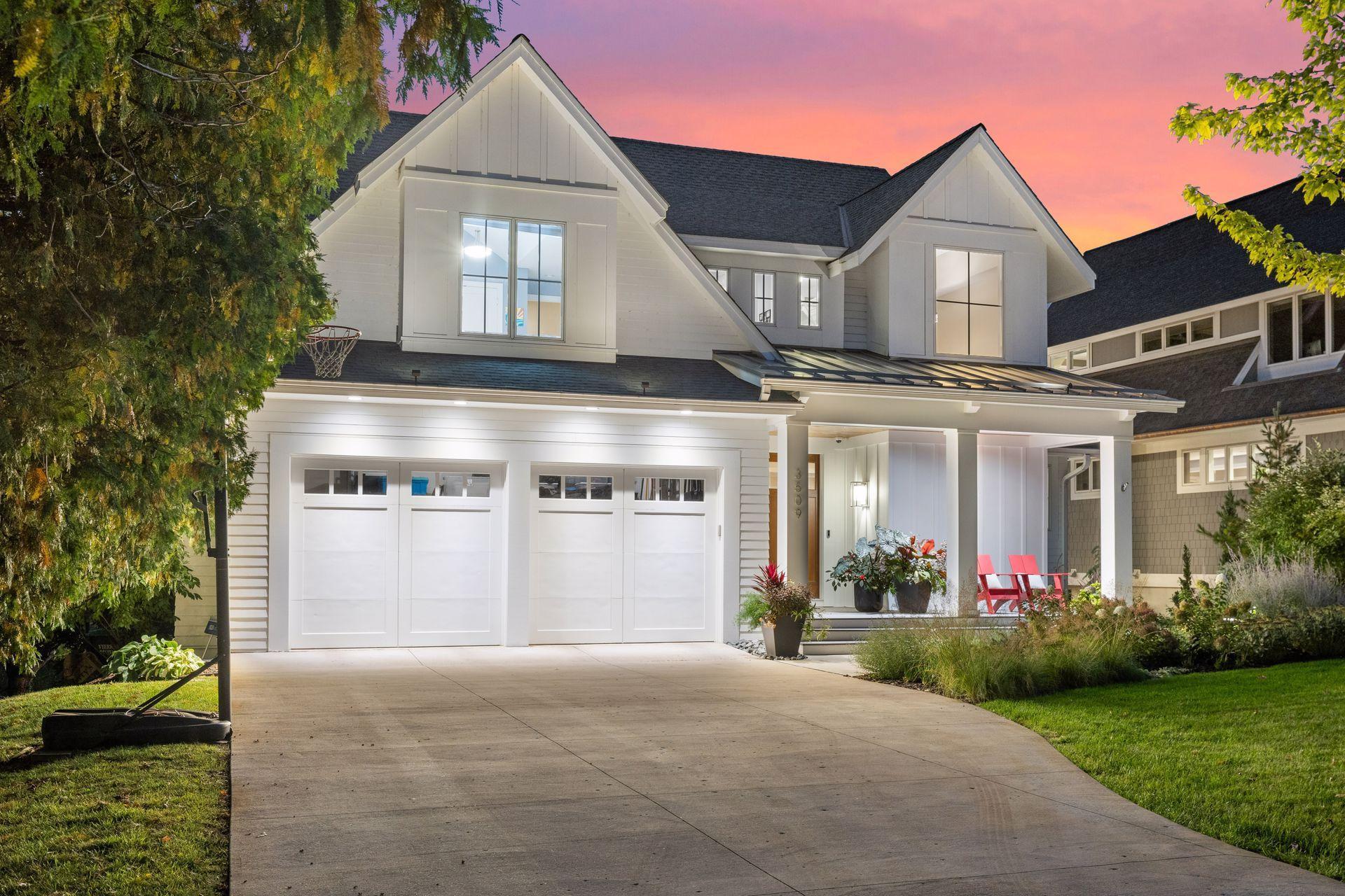 3509 West 55th Street - Spacecrafting - 0002.jpg