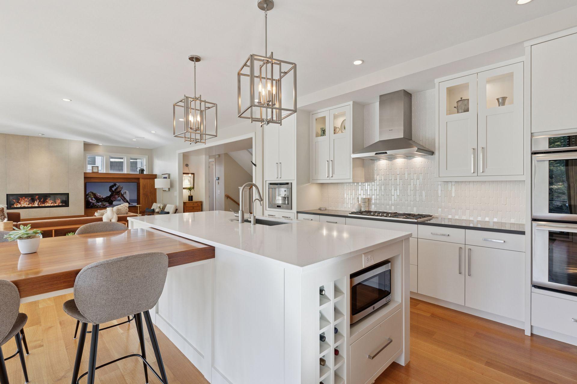 3509 West 55th Street - Spacecrafting - 0033.jpg