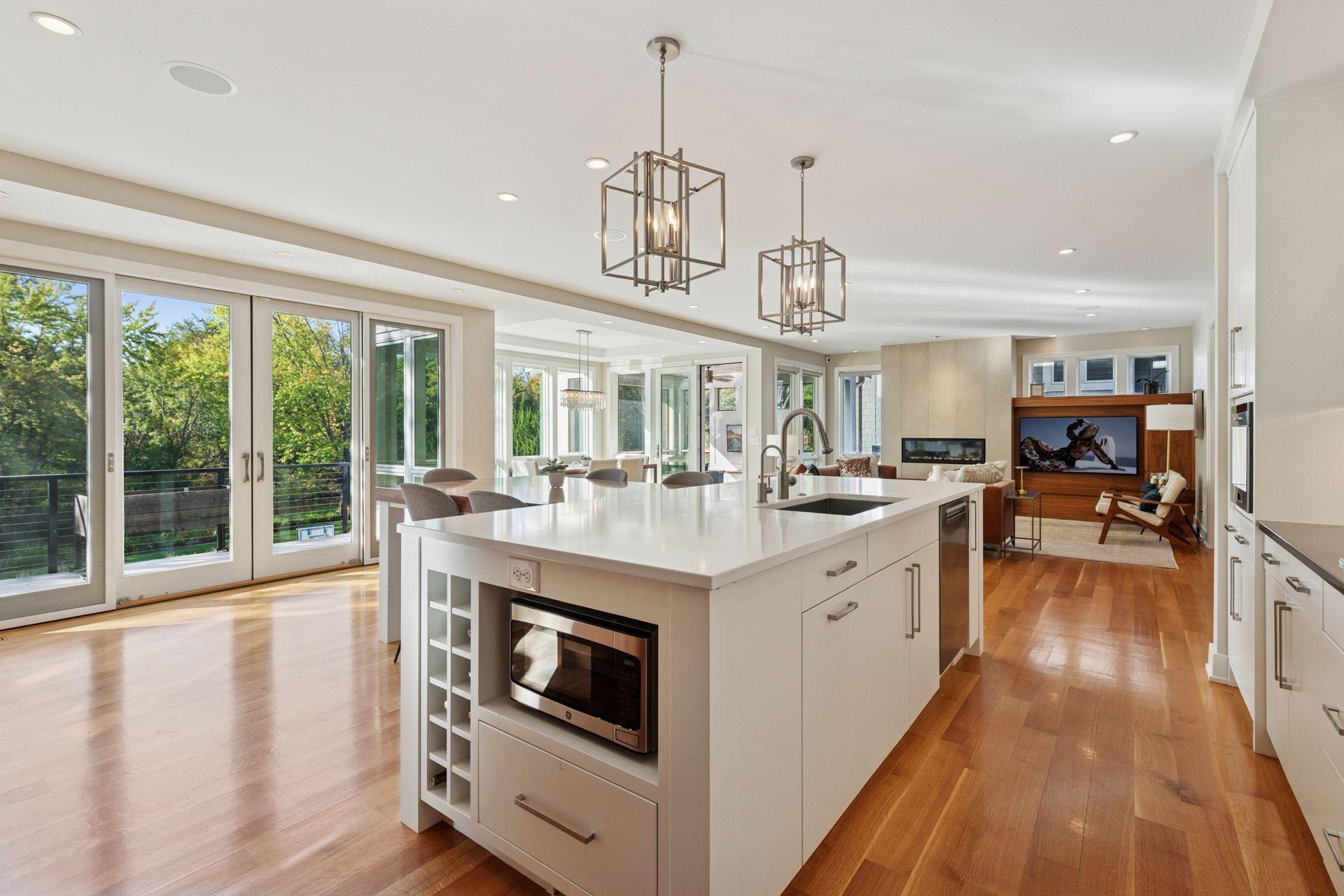 3509 West 55th Street - Spacecrafting - 0035.jpg