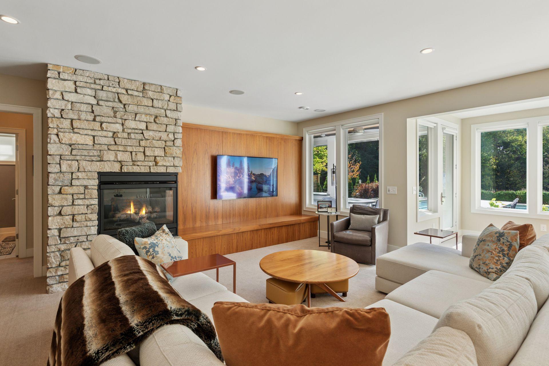 3509 West 55th Street - Spacecrafting - 0063.jpg