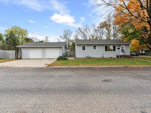 1202 J Street NE, Brainerd, MN 56401