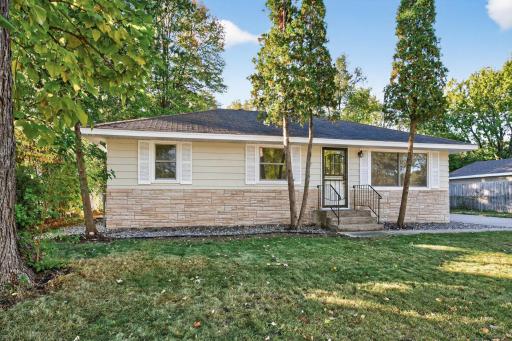 1614 Hillview Road, Saint Paul, MN 55126