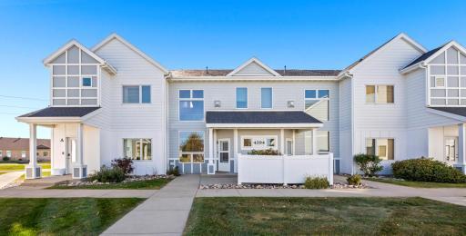4394 46th Avenue S, B, Fargo, ND 58104