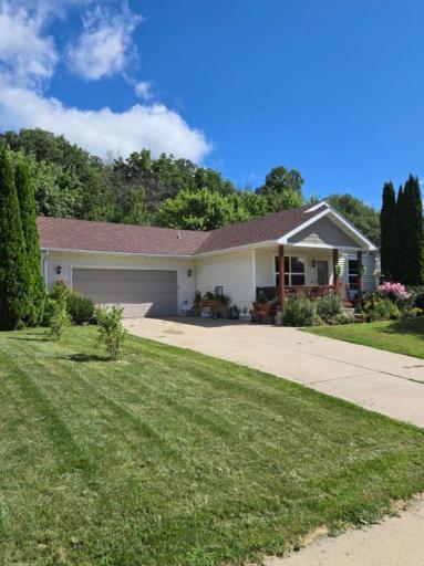 544 6th Street SW, Pine Island, MN 55963