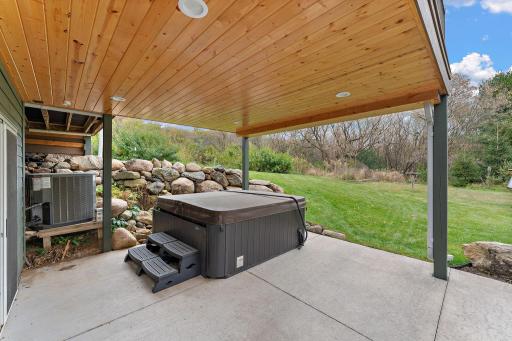 2206 Paris Avenue N, Stillwater, MN 55082