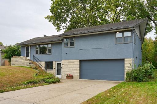 3917 Eckberg Drive, Minneapolis, MN 55429