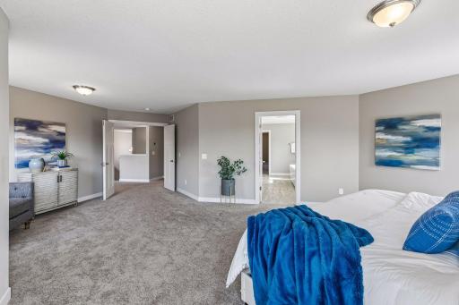 And a nice sitting area too. Bathroom and closet are to the right.