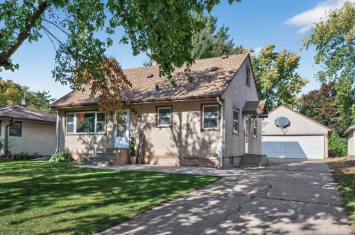 2521 Cowern Place E, Saint Paul, MN 55109