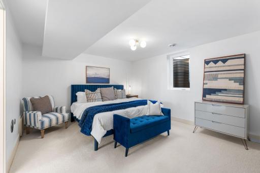 2040 Edgcumbe Road, Saint Paul, MN 55116