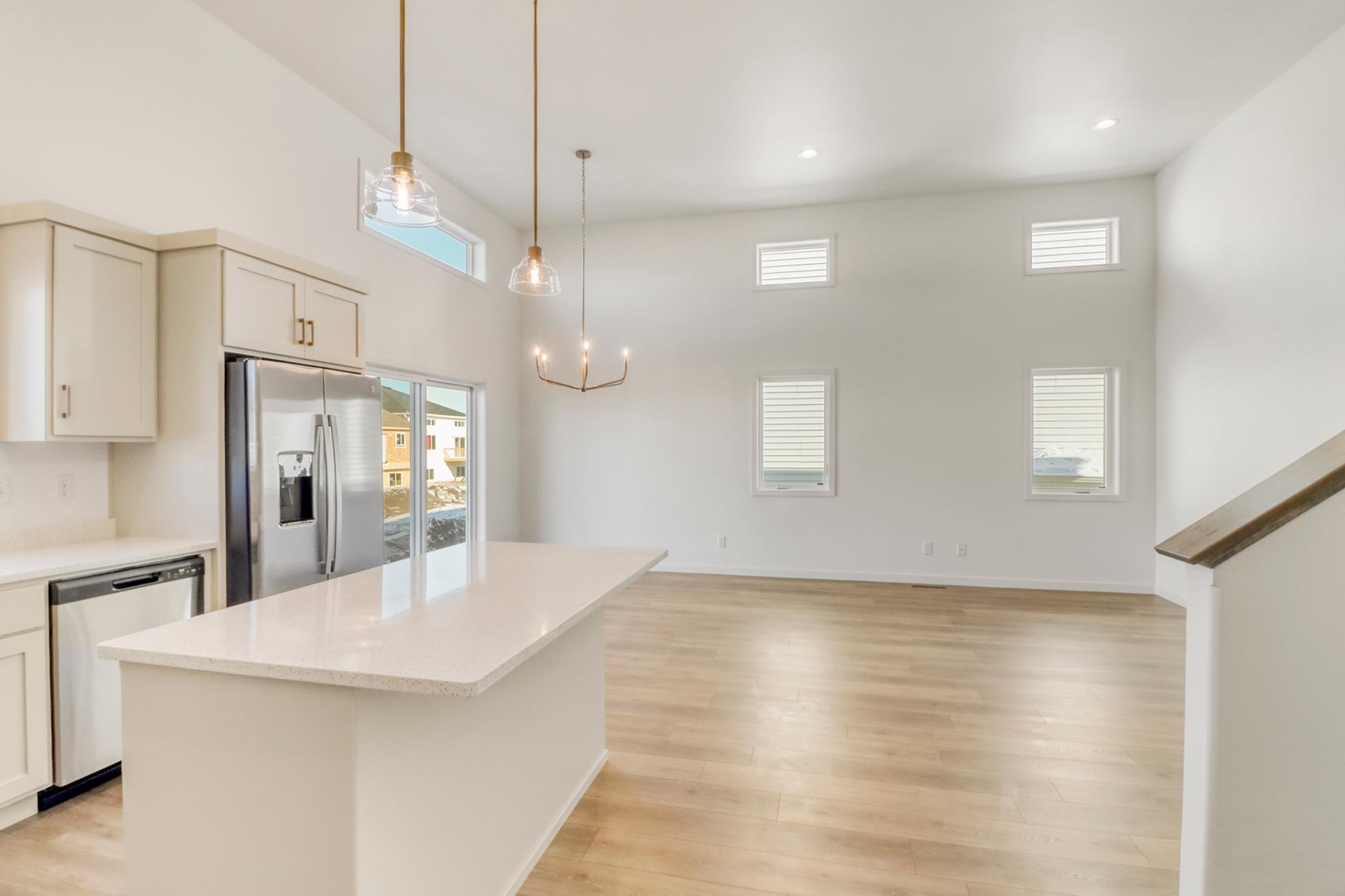 Kitchen1_5.JPG