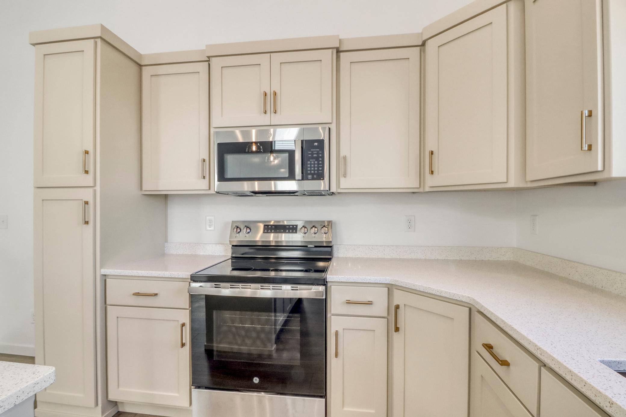 Kitchen1_6.JPG
