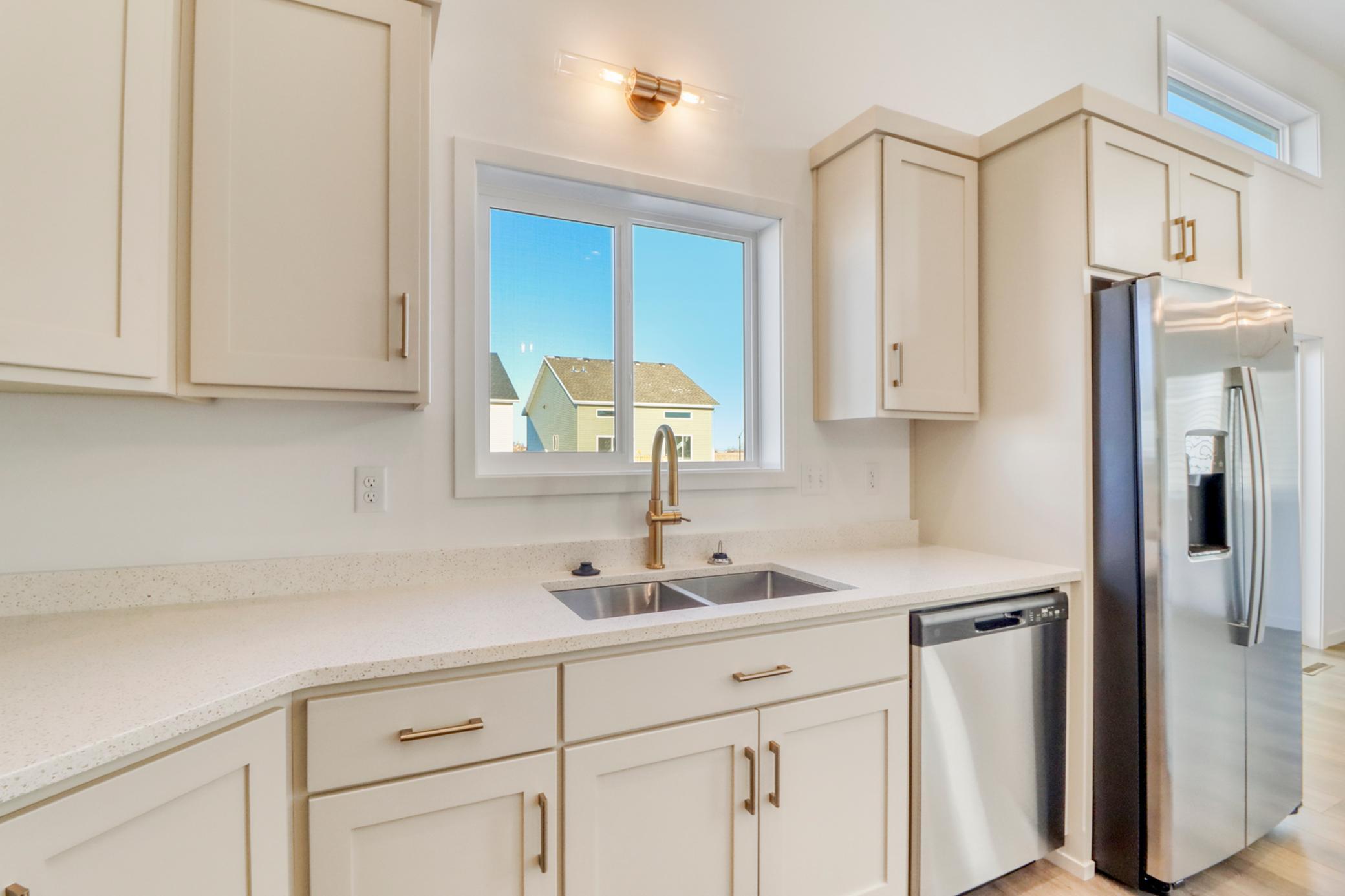 Kitchen1_4.JPG