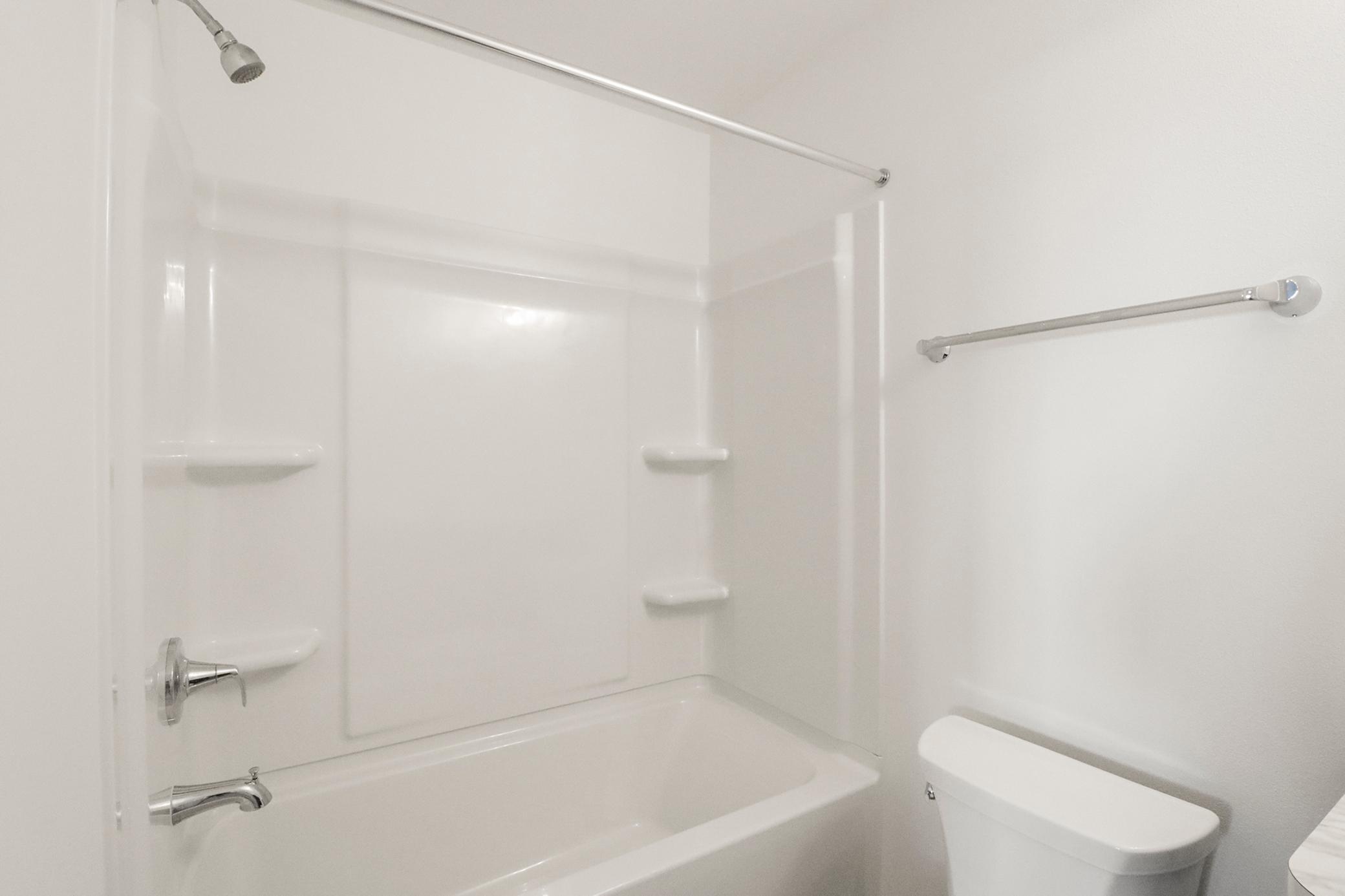 Basement Bathroom1_3.JPG