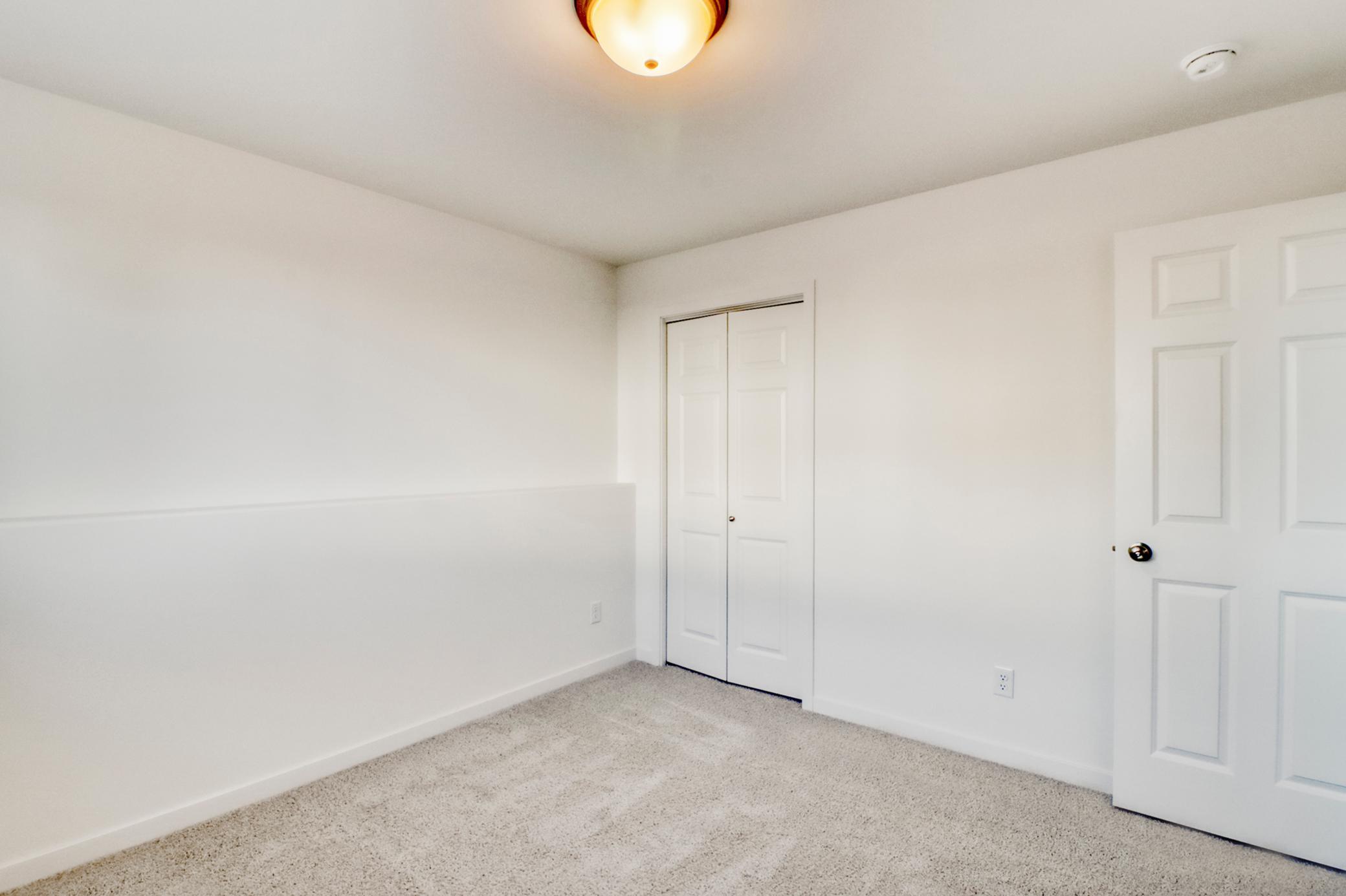 Basement Bedroom1_1.JPG