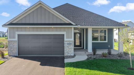 17747 Ellsworth Drive, Lakeville, MN 55044