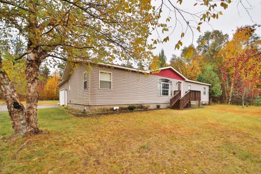 3 Bed / 3 Bath / 2 Stall Garage / 2.62 Acres