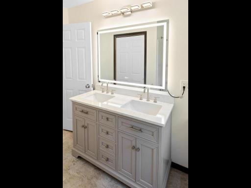 9020 Blaisdell Ave S Minneapolis MN 55420 USA-022-035-028-MLS_Size.jpg