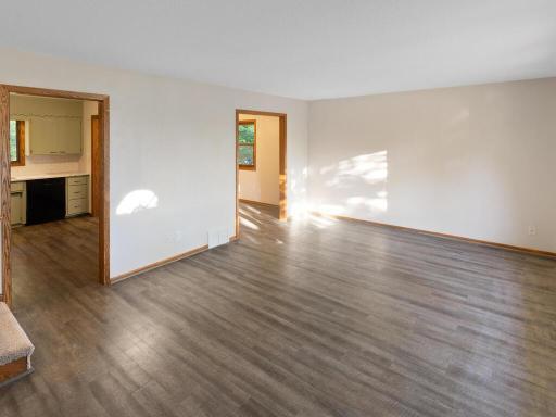 9020 Blaisdell Ave S Minneapolis MN 55420 USA-004-029-009-MLS_Size.jpg