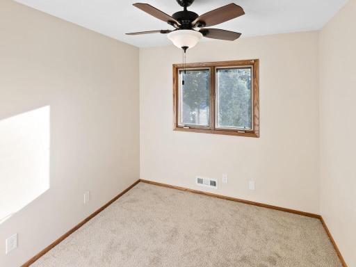 9020 Blaisdell Ave S Minneapolis MN 55420 USA-020-019-021-MLS_Size.jpg