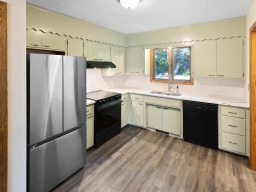 9020 Blaisdell Ave S Minneapolis MN 55420 USA-014-007-015-MLS_Size.jpg