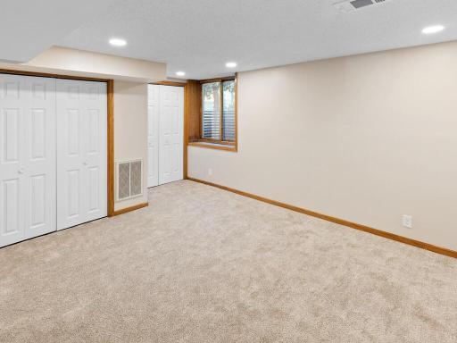 9020 Blaisdell Ave S Minneapolis MN 55420 USA-028-018-034-MLS_Size.jpg