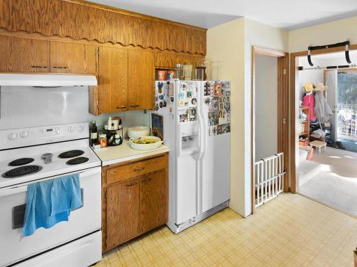 9020 Blaisdell Ave S Minneapolis MN 55420 USA-037-038-040-MLS_Size.jpg