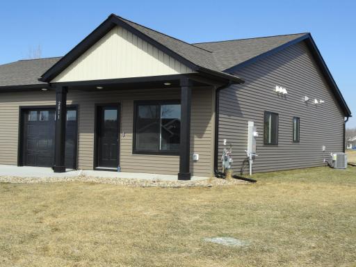 2011 20th Street, Zumbrota, MN 55992