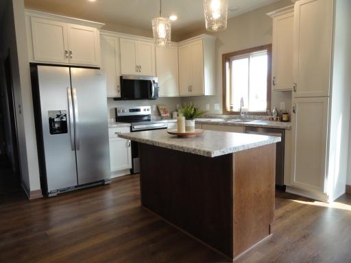 2011 20th Street, Zumbrota, MN 55992