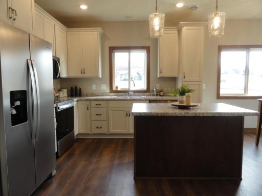 2011 20th Street, Zumbrota, MN 55992