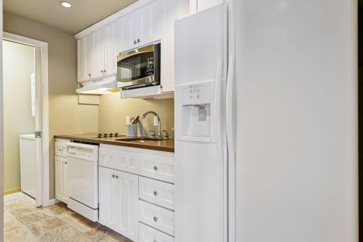 3115 Lake Shore Boulevard, Wayzata, MN 55391