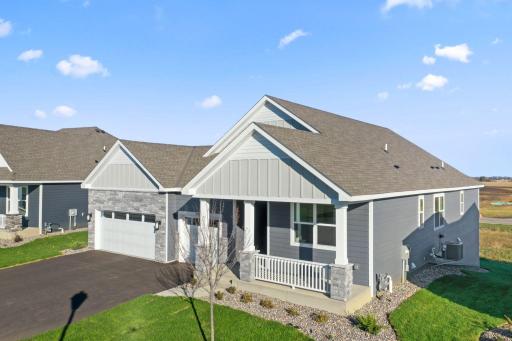 20059 Gabardine Lane, Lakeville, MN 55044