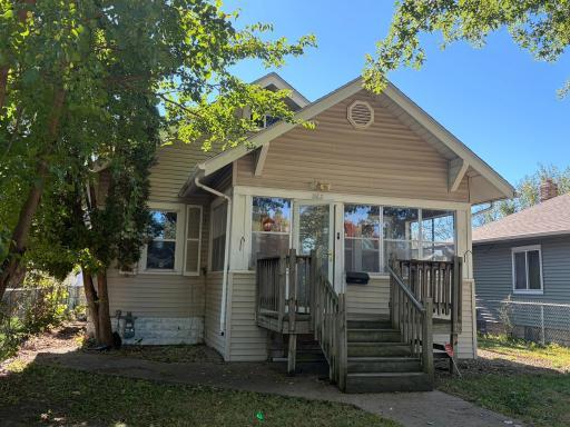 1162 Lawson Avenue E, Saint Paul, MN 55106