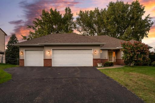 4454 Victoria Street N, Shoreview, MN 55126