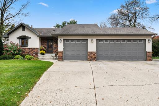 24 Mitchell Drive, Faribault, MN 55021
