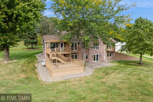 Awesome deck (recently redone) - perfect for entertaining and amazing views of the valley!