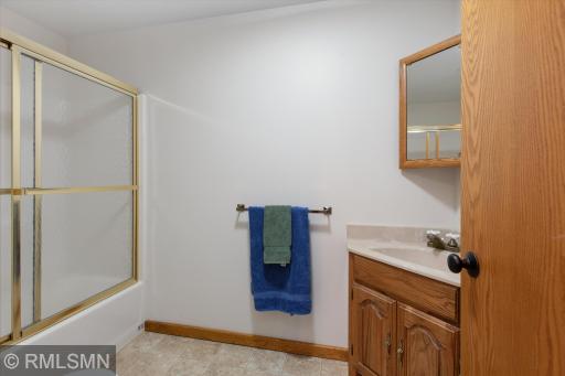 35319 63rd Avenue Way, Cannon Falls, MN 55009