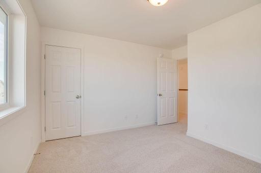 2304 37 Avenue S, Moorhead, MN 56560