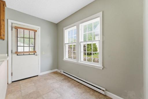 1545 Laurel Avenue, Saint Paul, MN 55104