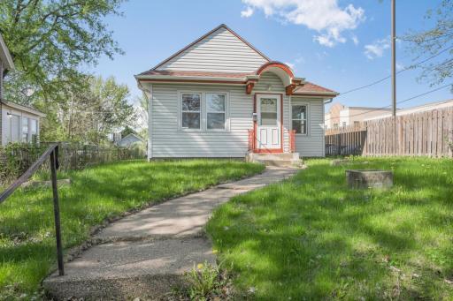 799 Cook Avenue E, Saint Paul, MN 55106