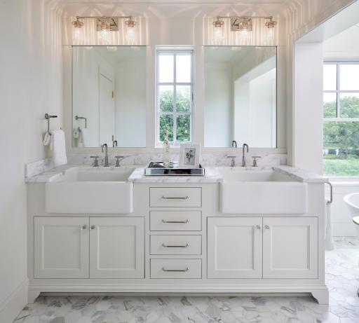 Build your dream home with Gonyea Custom Homes, where youâll find a wide selection of upgrades and personalized design options to suit your style.