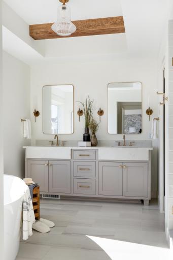 Build your dream home with Gonyea Custom Homes, where youâll find a wide selection of upgrades and personalized design options to suit your style.