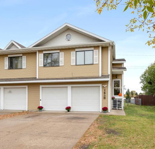145 Prairiewood Drive S, B, Fargo, ND 58103
