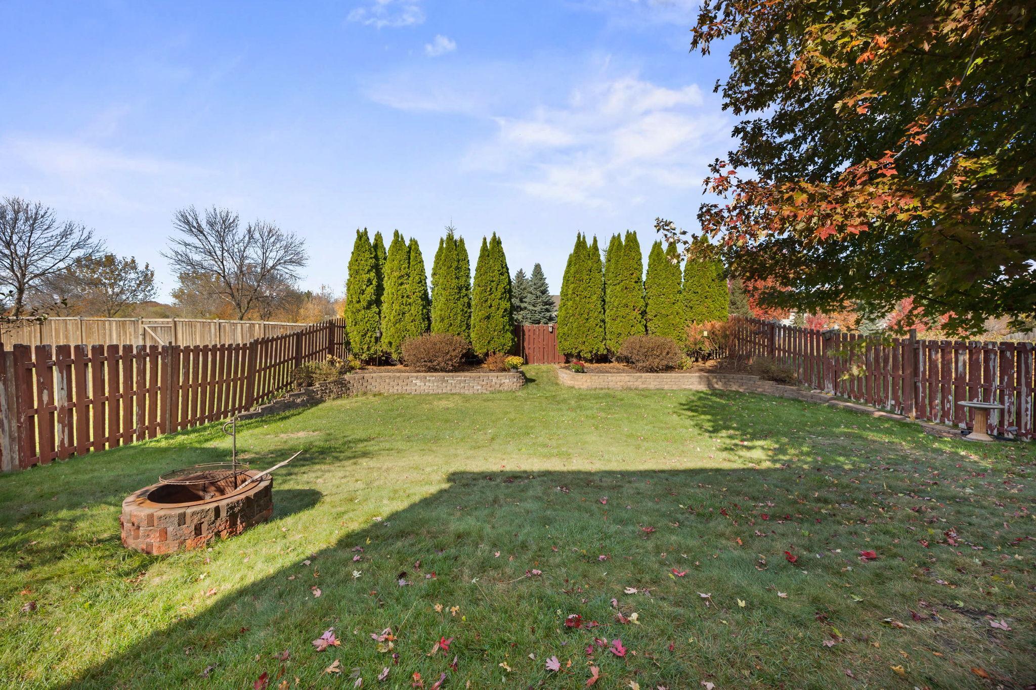 Make memories around the firepit!