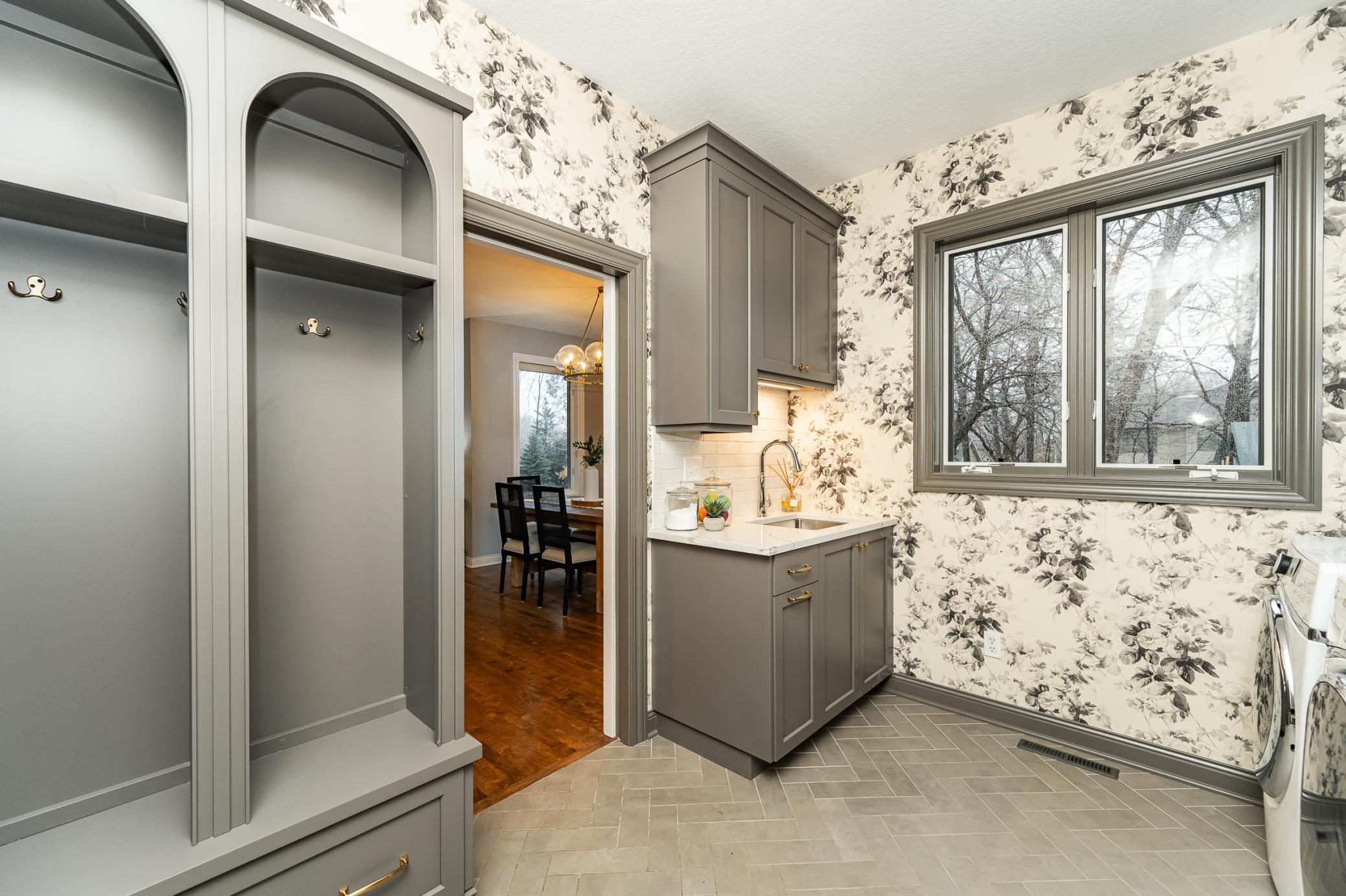 Mudroom/Laundry
