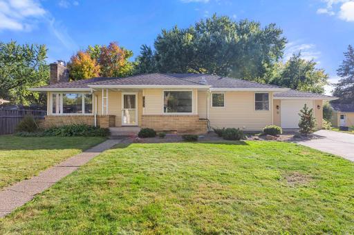 1802 Lydia Avenue W, Saint Paul, MN 55113